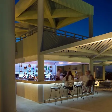 Otel The Majestic Fira (Santorini)