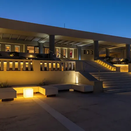 The Majestic Hotel 5*