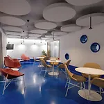 The Majestic מלון סנטוריני