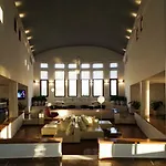 马杰斯缇克酒店 酒店