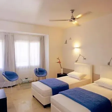 Hotell The Majestic Fira (Santorini)