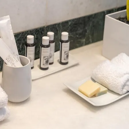 Отель The Majestic