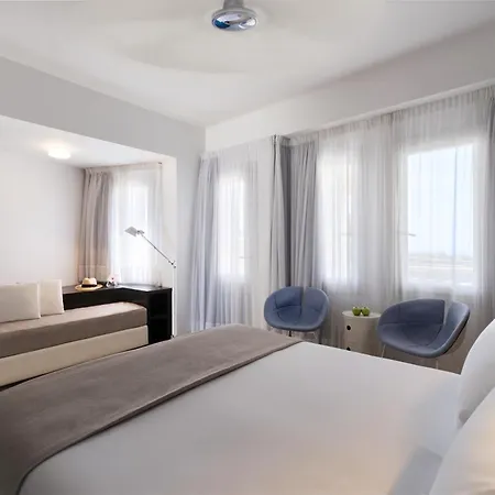 The Majestic Hotell 5*