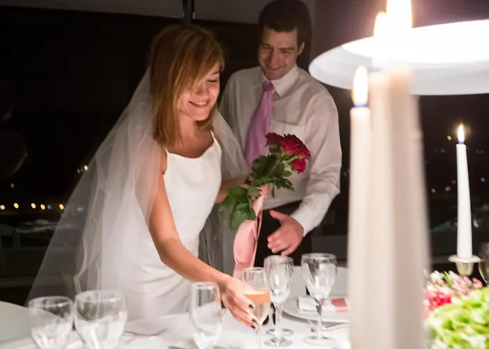 호텔 머제스틱 산토리니