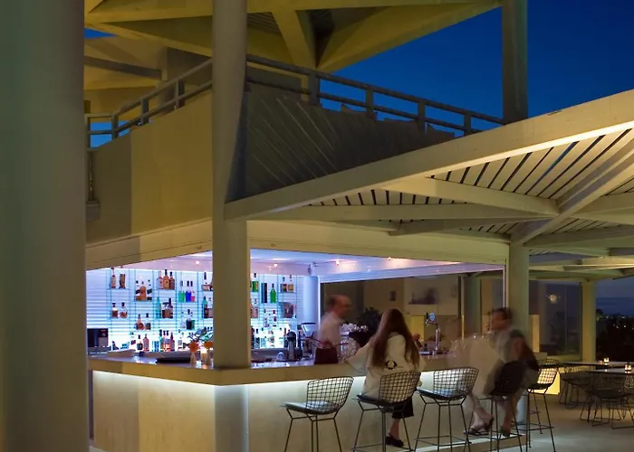 Hotel The Majestic Fira (Santorini)