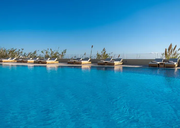 Отель The Majestic 5*