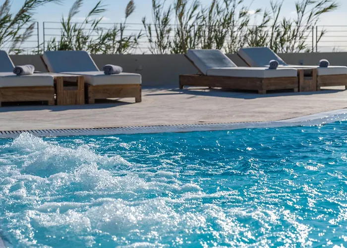 Отель The Majestic 5*