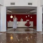 Отель The Majestic 5*