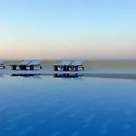 The Majestic Otel Fira (Santorini)
